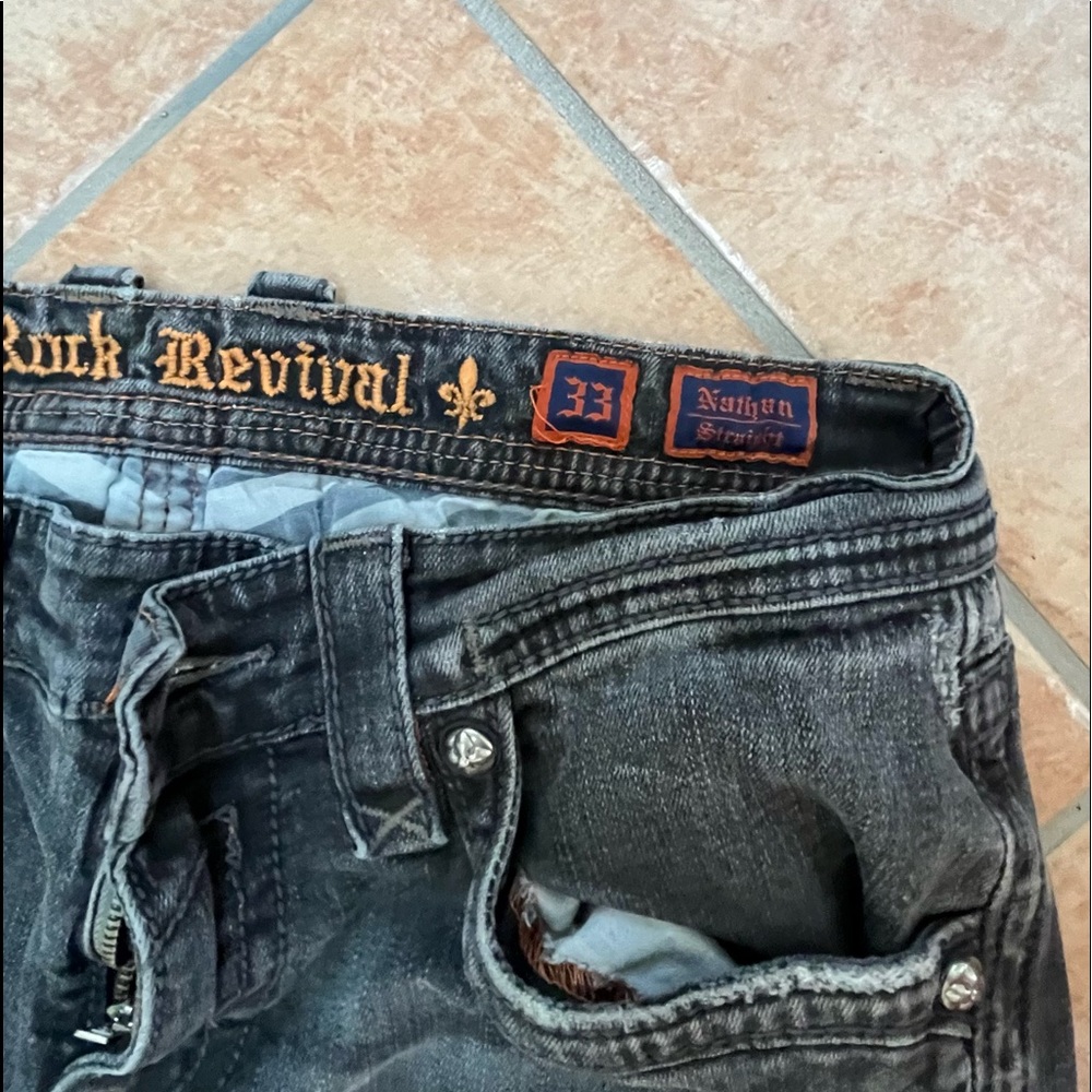 Mens Rock Revival Dark Grey Wash Jeans Size 33 Length 31